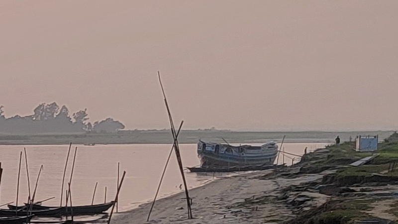 নৌকায় নিয়ে দুই নৃত্যশিল্পীকে সংঘবদ্ধ ধর্ষণ!