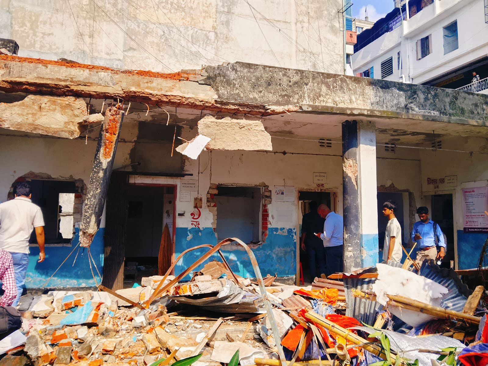 স্বাস্থ্যকেন্দ্র গুঁড়িয়ে দেওয়ার ঘটনায় গ্রেপ্তার ৯, দুই ট্রাক লুটের মালামাল উদ্ধার