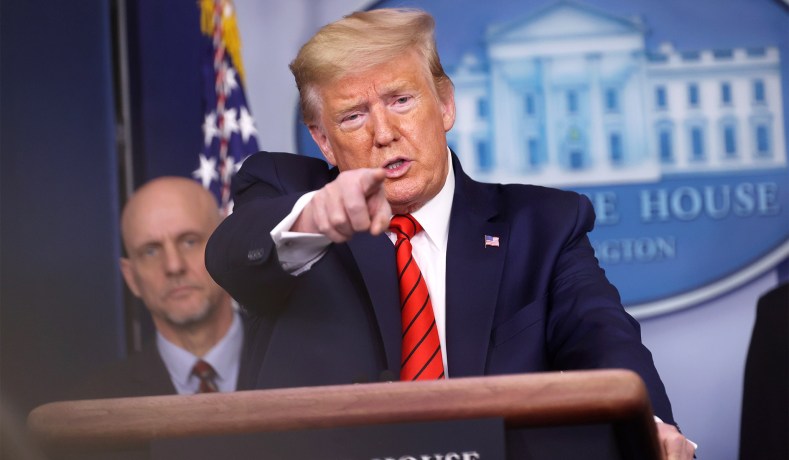 উহানের ল্যাব থেকে করোনা এসেছে কিনা, খতিয়ে দেখার ঘোষণা ট্রাম্পের