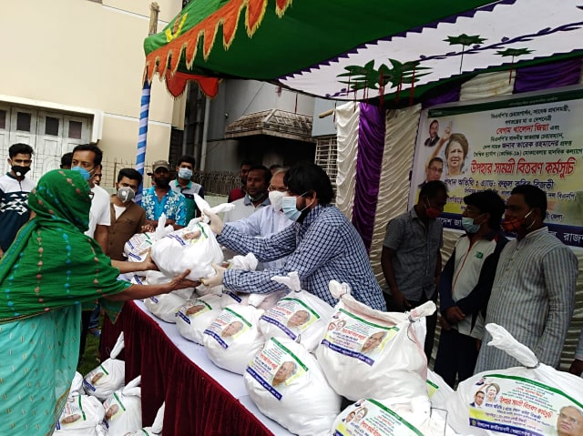 সরকার মানুষের জীবনকে পরোয়া করছে না