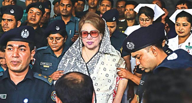 বড়পুকুরিয়া মামলায় খালেদা জিয়ার চার্জ শুনানি আজ