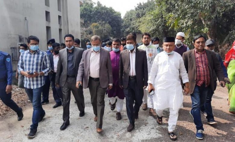 বেতারে স্থানীয় সংস্কৃতি তুলে ধরতে হবে: তথ্যমন্ত্রী