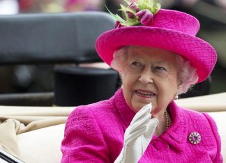 করোনার টিকা নিলেন ব্রিটিশ রানী