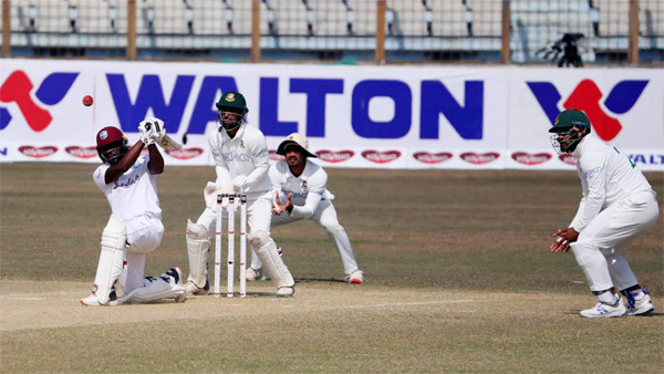 মিরাজ-তাইজুল-নাঈমের ঘূর্ণিতে ২৫৯ রানে থামলো উইন্ডিজ