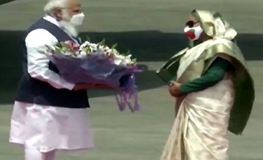 ঢাকায় পৌঁছেছেন ভারতের প্রধানমন্ত্রী নরেন্দ্র মোদী