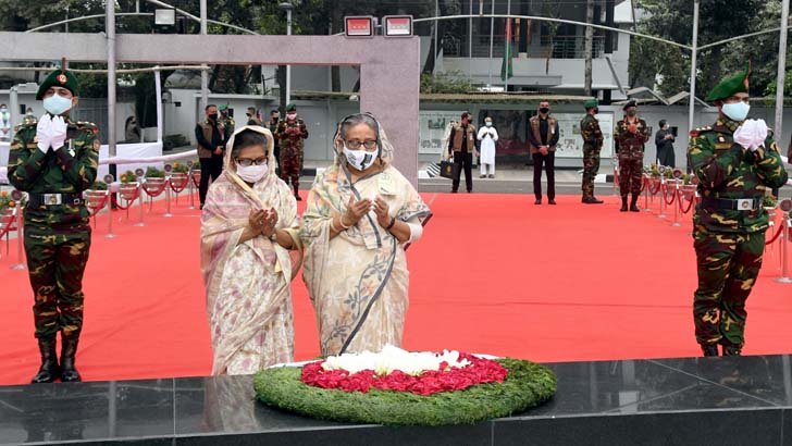 ঐতিহাসিক ৭ মার্চে বঙ্গবন্ধুর প্রতিকৃতিতে প্রধানমন্ত্রীর শ্রদ্ধা
