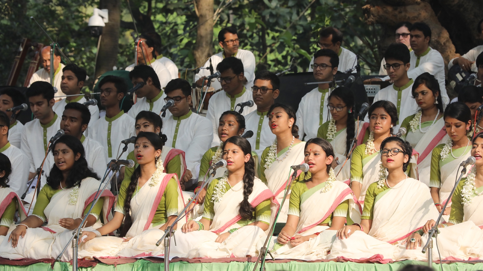 ভার্চ্যুয়ালি অনুষ্ঠিত হলো ছায়ানটের বর্ষবরণ