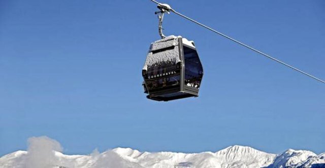 ইতালিতে ক্যাবল কার দুর্ঘটনায় নিহত ১৪