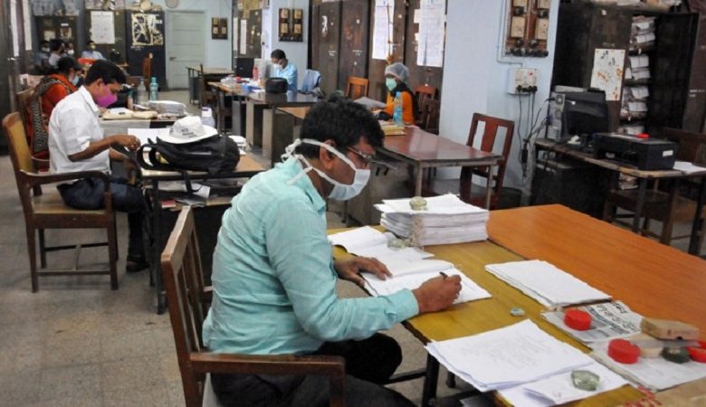 ঈদের ছুটি শেষে আজ খুলেছে অফিস