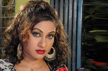 চলে গেলেন চিত্রনায়িকা সিলভী