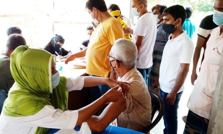 দেশে ২ কোটি ২৪ টিকা পেয়েছে মানুষ