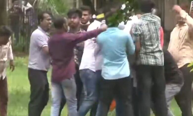 জিয়া উদ্যানে বিএনপি নেতাকর্মীদের সঙ্গে পুলিশের ব্যাপক সংঘর্ষ