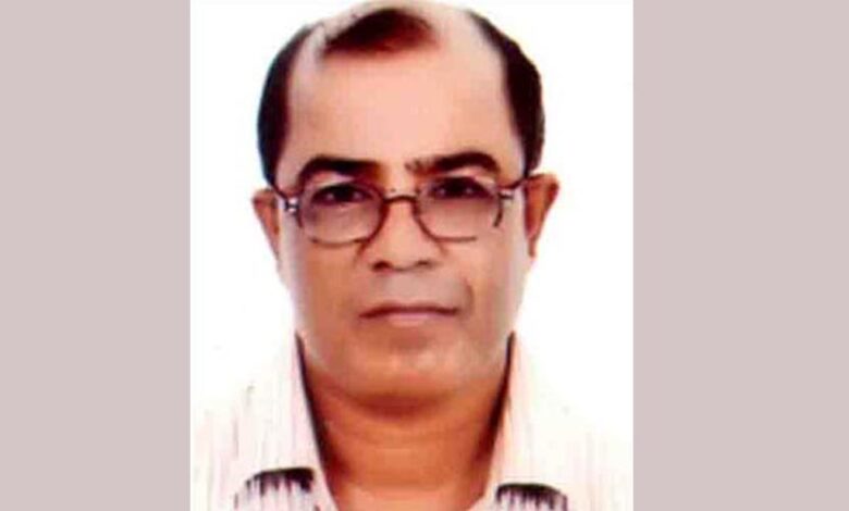 সচিবের অসুস্থ মায়ের সেবায় ২৪ কর্মকর্তা-কর্মচারী!