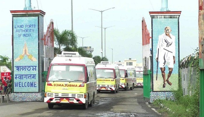 ভারত থেকে এলো আরও ২৯টি অ্যাম্বুলেন্স