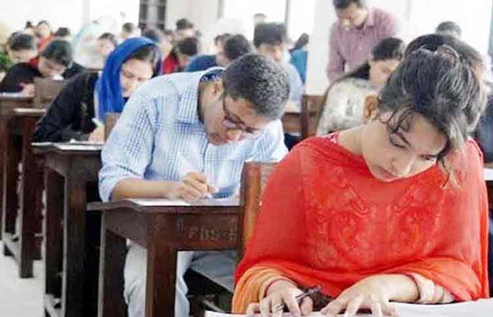 আজ একদিনে বিসিএসসহ ১৩ চাকরির পরীক্ষা, প্রার্থীদের ক্ষোভ