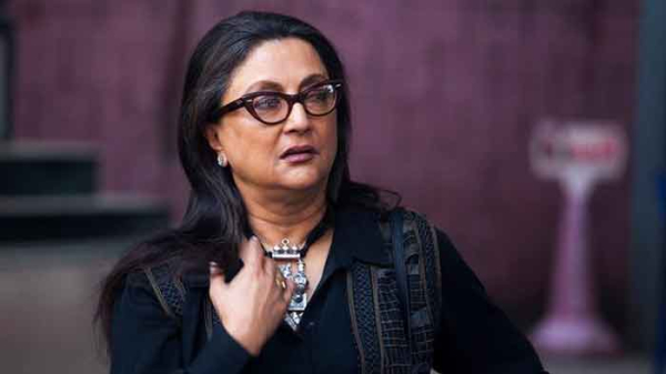 অপর্ণা সেনের বিরুদ্ধে মামলা
