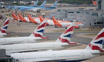 ওমিক্রনে সাড়ে ১১ হাজার ফ্লাইট বাতিল