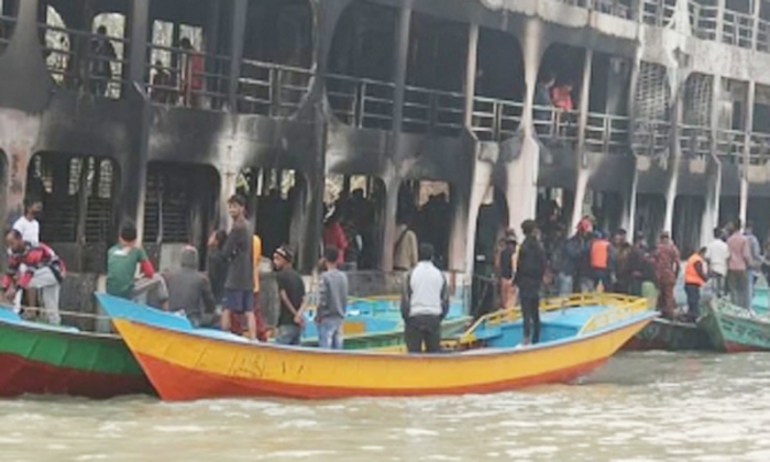 লঞ্চের ইঞ্জিনে সমস্যা ছিল: তদন্ত কমিটি