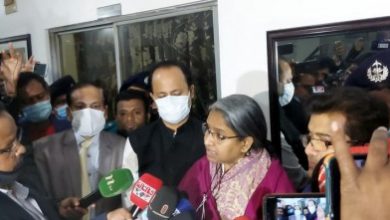 ভিসিকে ‘দুঃখ প্রকাশ করে’ দায়িত্ব চালিয়ে যেতে বললেন শিক্ষামন্ত্রী