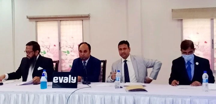 ইভ্যালির ৭ গাড়ির নিলাম শুরু