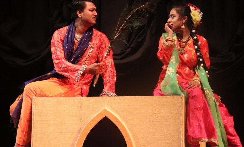 থিয়েটার আর্ট ইউনিটের ‘মাধব মালঞ্চী’ মঞ্চস্থ