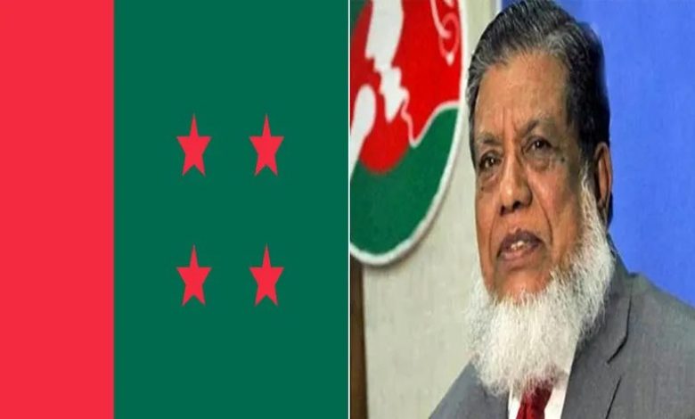 জাতীয় সংসদের ডেপুটি স্পিকার বীর মুক্তিযোদ্ধা অ্যাডভোকেট মো. ফজলে রাব্বী মিয়ার মৃত্যুতে গভীর শোক প্রকাশ করছেন যুক্তরাষ্ট্র আওয়ামীলীগের নেতারা। তারা ফজলে রাব্বী মিয়ার শোকসন্তপ্ত পরিবারের প্রতি গভীর সমবেদনা জানিয়েছেন। শনিবার (২৩ জুলাই) এক শোকবার্তায় যুক্তরাষ্ট্র আওয়ামীলীগের সভাপতি ড সিদ্দিকুর রহমান ও ভারপ্রাপ্ত সাধারন সম্পাদক আব্দুস সামাদ আজাদ বলেন, ফজলে রাব্বী মিয়া ছিলেন সর্বজন শ্রদ্ধেয় ব্যক্তি। আইনের শাসন প্রতিষ্ঠা ও ন্যায়বিচার নিশ্চিতকরণে তাঁর অসামান্য অবদান রয়েছে। জাতি চিরকাল তাকে শ্রদ্ধাভরে স্মরণ করবে। এছাড়াও ডেপুটি স্পিকার বীর মুক্তিযোদ্ধা অ্যাডভোকেট মো. ফজলে রাব্বী মিয়ার মৃত্যুতে গভীর শোক প্রকাশ করছেন যুক্তরাষ্ট্র আওয়ামীলীগের ভারপ্রাপ্ত সভাপতি শামসুদ্দিন আজাদ, আওয়ামীলীগ নেতা ফজলুর রহমান, আকতার হোসেন, মাহবুবুর রহমান, আবুল কাশেম, লুৎফুল করিম, ডা. মোহাম্মদ আলী মানিক, নিজাম চৌধুরী, আব্দুল হাসিব মামুন, দেওয়ান মহিউদ্দিন, দুলাল মিয়া আনাম, মোজাহিদুল ইসলাম, আশরাফুজ্জামান, সোলায়মান আলী, দেওয়ান বজলু, জাহাঙ্গীর করিম, মিসেস দিবা, আব্দুল মালিক, হিন্দাল কবির বাপ্পা, খোরশেদ খন্দকার, শাহানারা রহমান ও জহিরুল ইসলাম জহির। গত শুক্রবার (২২ জুলাই) বাংলাদেশ সময় দিনগত রাত ২টার দিকে যুক্তরাষ্ট্রের নিউইয়র্কে মাউন্ট সিনাই হাসপাতালে চিকিৎসাধীন অবস্থায় মারা যান ফজলে রাব্বি মিয়া। এ সময় তার বড় মেয়ে ফাহিমা রাব্বী রিটা ও একান্ত সচিব তৌফিকুল ইসলাম উপস্থিত ছিলেন। জাতীয় সংসদের ডেপুটি স্পিকার ও গাইবান্ধা-৫ আসনের সংসদ সদস্য মো. ফজলে রাব্বী মিয়া দুরারোগ্য ক্যান্সারে আক্রান্ত ছিলেন। নিউইয়র্কের মাউন্ট সিনাই হাসপাতালে তিনি দীর্ঘ নয় মাস চিকিৎসাধীন ছিলেন। ফজলে রাব্বী মিয়া ১৯৪৬ সালের ১৫ এপ্রিল গাইবান্ধা জেলার সাঘাটা উপজেলার গটিয়া গ্রামে জন্মগ্রহণ করেন। তার পিতার নাম ফয়জার রহমান ও মায়ের নাম হামিদুন নেছা। ১৯৭১ সালে ফজলে রাব্বী মিয়া মহান মুক্তিযুদ্ধে যোগ দেন। তিনি ১১ নম্বর সেক্টরে যুদ্ধ করেন। এছাড়া, বাংলাদেশের স্বাধীনতার পক্ষে বৈশ্বিক জনমত গড়ে তুলতে তিনি বিশেষ অবদান রাখেন। ফজলে রাব্বী মিয়া ১৯৮৬ সালের তৃতীয়, ১৯৮৮ সালে চতুর্থ, ১৯৯১ সালের পঞ্চম ও ১৯৯৬ সালে ১২ জুন সপ্তম জাতীয় সংসদ নির্বাচনে গাইবান্ধা-৫ আসন থেকে জাতীয় পার্টির প্রার্থী হিসেবে সংসদ সদস্য নির্বাচিত হন। পরে আওয়ামী লীগে যোগ দিয়ে ২০০১ সালে অষ্টম জাতীয় সংসদ নির্বাচনে পরাজিত হন। ২০০৮ সালে নবম, ২০১৪ সালে দশম ও ২০১৮ সালের একাদশ জাতীয় সংসদ নির্বাচনে একই আসন থেকে তিনি আওয়ামী লীগের প্রার্থী হিসেবে সংসদ সদস্য নির্বাচিত হন। দশম জাতীয় সংসদ থেকে তাকে ডেপুটি স্পিকারের দায়িত্ব দেওয়া হয়।