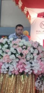 নিটল- নিলয় গ্রুপের ভাইস চেয়ারম্যান আবদুল মারিব আহমাদ বলেন, আমরা এখানে একটি নতুন কোম্পানি উদ্বোধন করতে এসেছি। আপনারা,নিশ্চয়ই ভারতের বিশ্বখ্যাত জুয়েলারি কোম্পানি মালাবারের নাম শুনেছেন। তারা এখানে জুয়েলারি তৈরি করবে। তা দেশের বাজারে বিক্রি হবে এবং রপ্তানি করে বৈদেশিক মুদ্রাও আয় হবে। আপনারা জানেন, বিশ্বব্যাপী একটি অর্থনৈতিক সংকট চলছে, আমরা সব সময় সংকট কাটিয়ে সামনে এগিয়ে গেছি। এবারও আমরা সফল হবো।