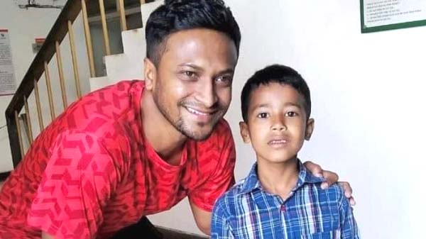 সেই ক্ষুদে ভক্তকে সময় দিলেন সাকিব
