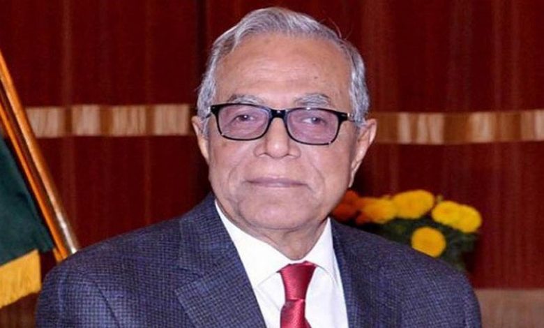 টুঙ্গিপাড়ায় জাতির পিতার সমাধিতে রাষ্ট্রপতির শ্রদ্ধা