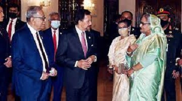 ব্রুনাইয়ের সুলতানের সম্মানে রাষ্ট্রপতির নৈশভোজে প্রধানমন্ত্রী
