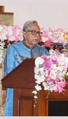 বুধবার (৫ অক্টোবর) সন্ধ্যায় শারদীয় দুর্গাপূজা উপলক্ষে বঙ্গভবনে সনাতন ধর্মাবলম্বীদের সঙ্গে শুভেচ্ছা বিনিময়
