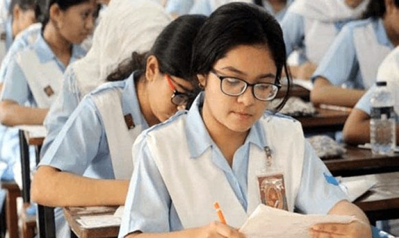 এইচএসসি পরীক্ষায় অংশ নিয়েছে ১২ লাখ পরীক্ষার্থী