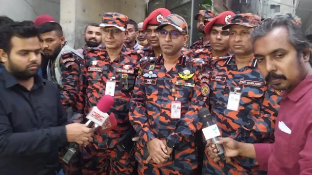 ফায়ার সার্ভিস ও সিভিল ডিফেন্স অধিদপ্তরের পরিচালক (অপারেশন ও মেইনটেন্যান্স) লেফটেন্যান্ট কর্নেল মোহাম্মদ তাজুল ইসলাম চৌধুরী