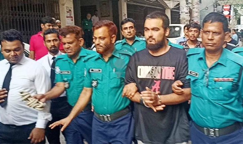 একদিনের রিমান্ডে গায়ক নোবেল