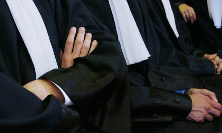 গরমে অধস্তন আদালতে পরতে হবে না কোট-গাউন