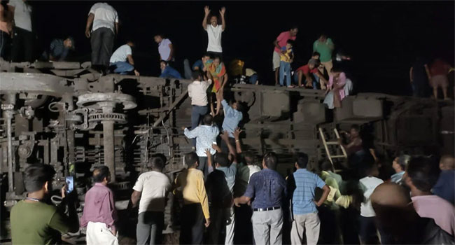 ভারতে ভয়াবহ ট্রেন দুর্ঘটনা নিহত ২০৭ জন