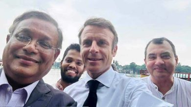 ঢাকা ছাড়লেন ম্যাক্রোঁ