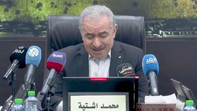 কান্নায় ভেঙে পড়লেন ফিলিস্তিনি প্রধানমন্ত্রী