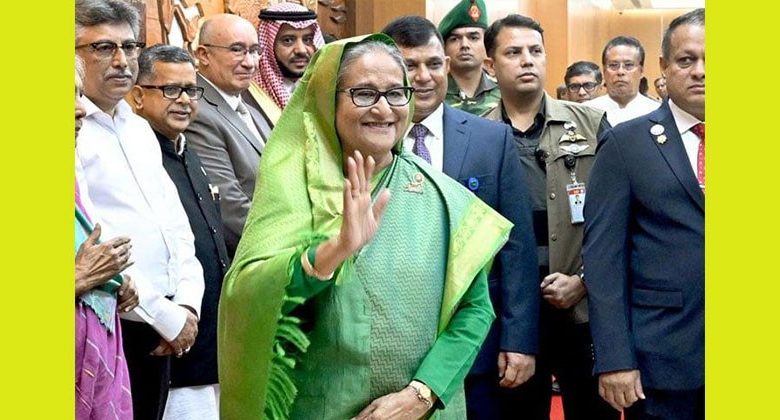 সৌদি থেকে দেশে ফিরলেন প্রধানমন্ত্রী