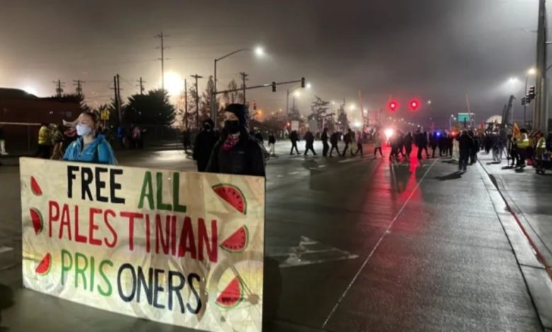 ইসরায়েলকে অস্ত্র দেওয়ার সময় মার্কিন জাহাজ আটক