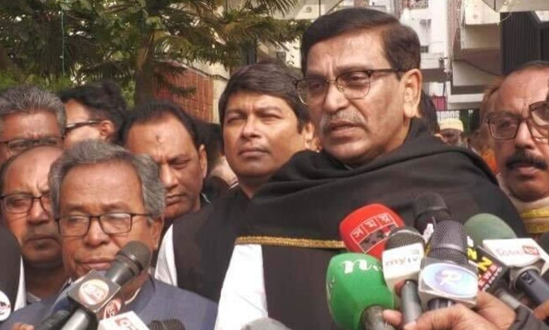 সমাজ-দেশ-পরিবার নিয়ে এখন কারও ভাবনা নেই: হানিফ