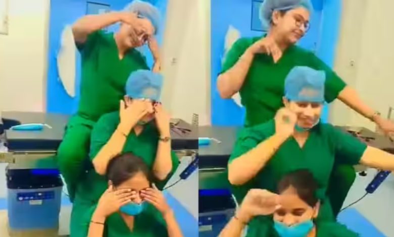 অপারেশন থিয়েটারে রিলস বানিয়ে চাকরি গেল ৩ নার্সের