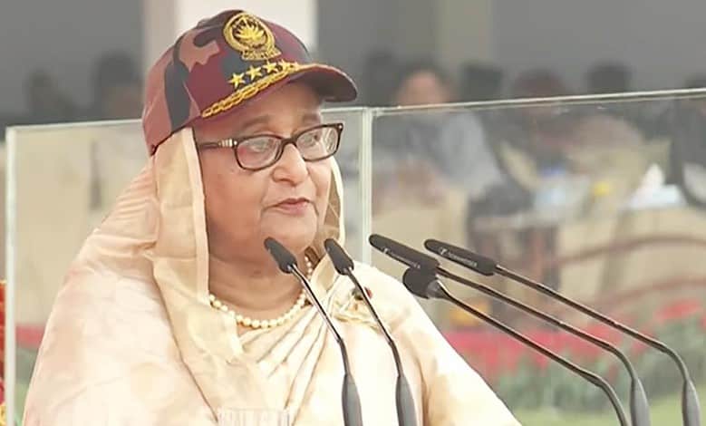 এখানে এলেই মনটা ভারী হয়ে যায় : বিজিবি দিবসে প্রধানমন্ত্রী