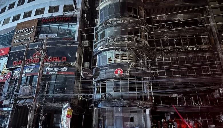 ক্ষতিগ্রস্ত প্রত্যেকের পরিবারকে ৫ কোটি টাকা করে দিতে নোটিশ