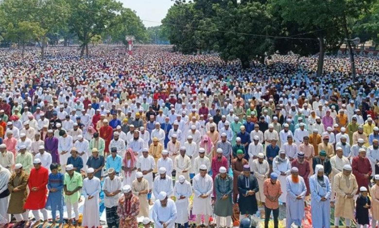 শোলাকিয়ায় ঈদ জামাতে ৬ লক্ষাধিক মুসল্লির অংশগ্রহণ