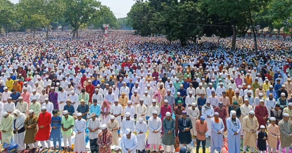 শোলাকিয়ায় ঈদ জামাতে ৬ লক্ষাধিক মুসল্লির অংশগ্রহণ