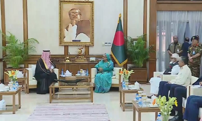 প্রধানমন্ত্রীর সঙ্গে সৌদি রাষ্ট্রদূতের সাক্ষাৎ