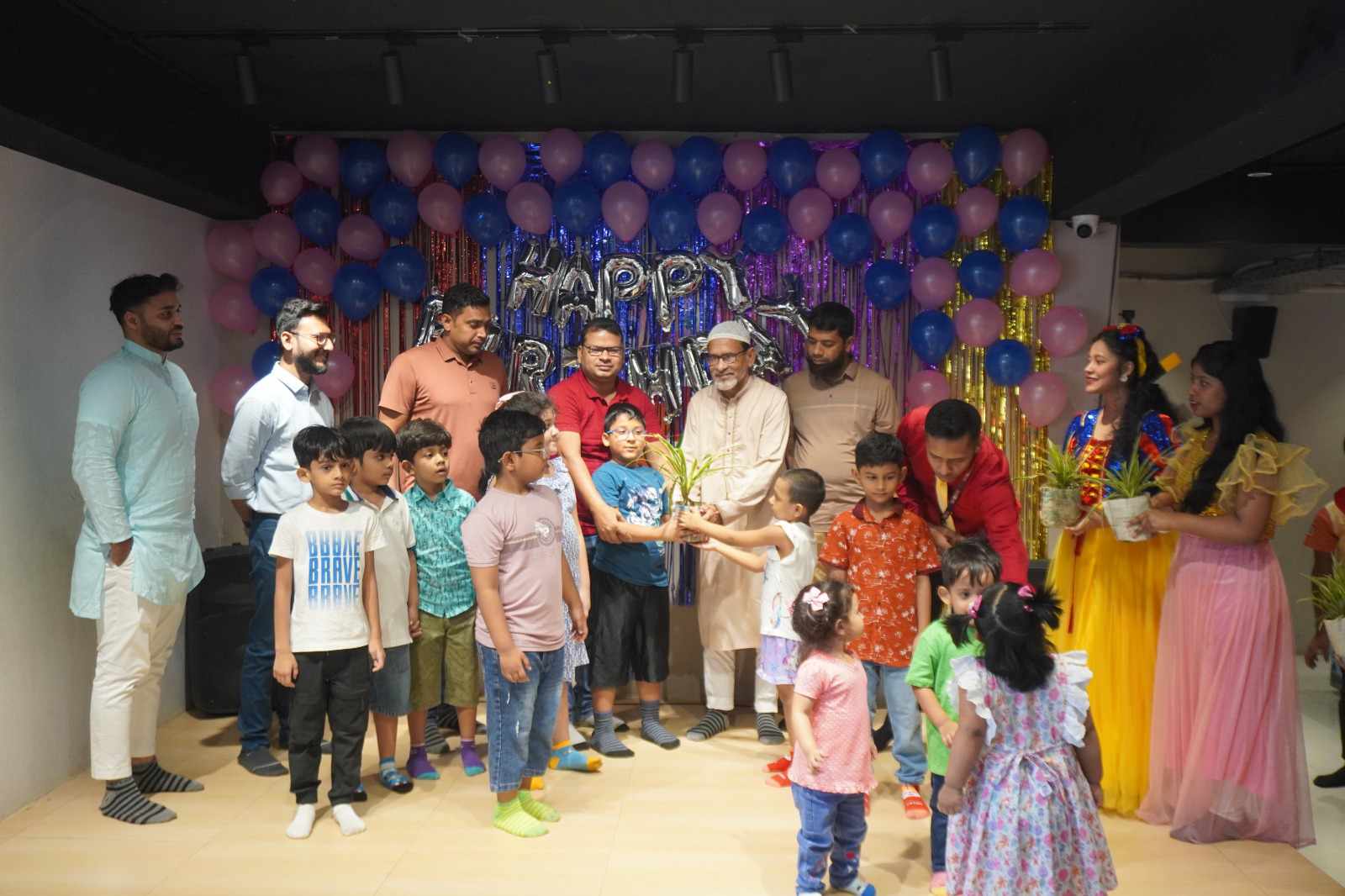 বাবুল্যান্ডের প্রতিষ্ঠাবার্ষিকী