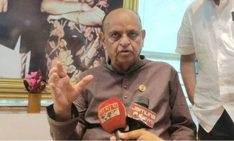 হাসপাতালে স্যালাইন-ওষুধ মজুতে স্বাস্থ্যমন্ত্রীর নির্দেশনা