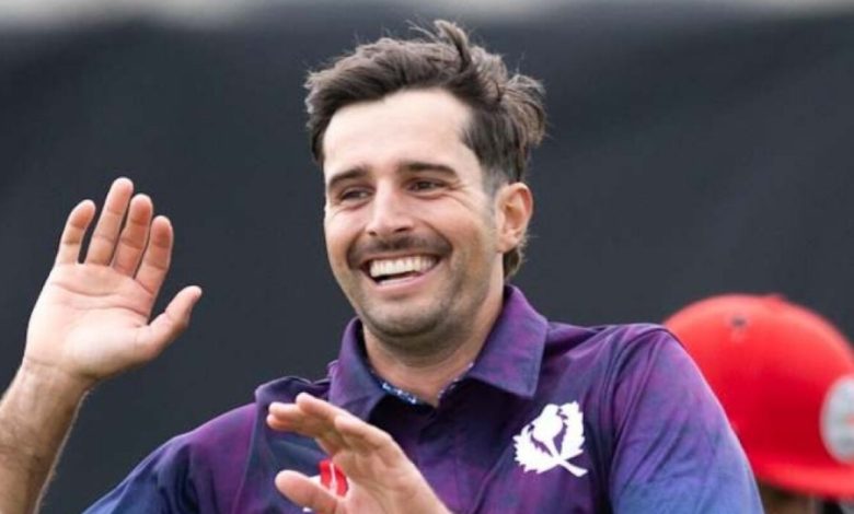 অভিষেকেই ইতিহাস গড়লেন চার্লি